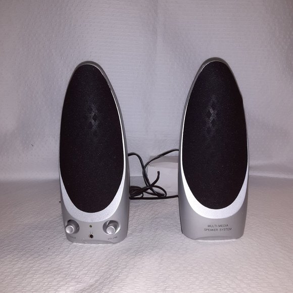 Basic Computer Speakers - Multi-Media Speakers - 3.5mm corded - Picture 2 of 3